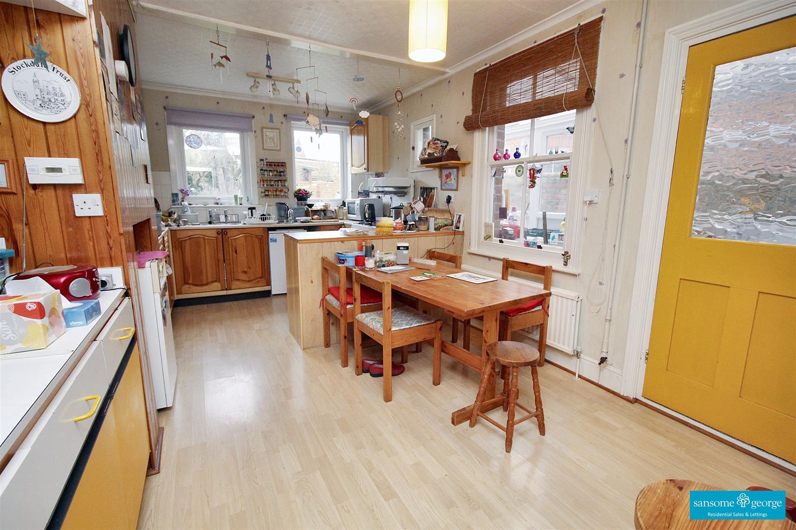 4 bed property in Waverley Road, Reading